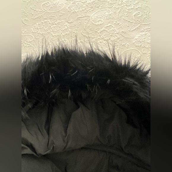 Tommy Hilfiger 3/4 length puffer coat. - Picture 7 of 8